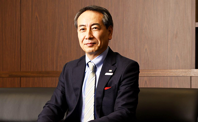 山北栄二郎