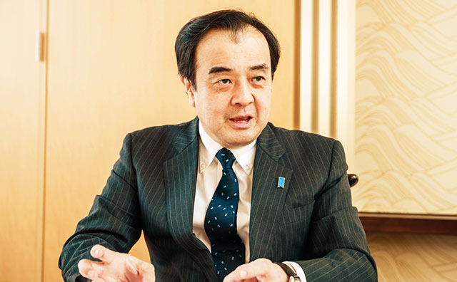 宮家邦彦氏