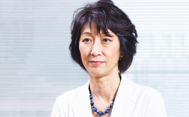“一研究者”が35歳で突然、国政へ…世界一影響力のある女性、アンゲラ・メルケルの謎