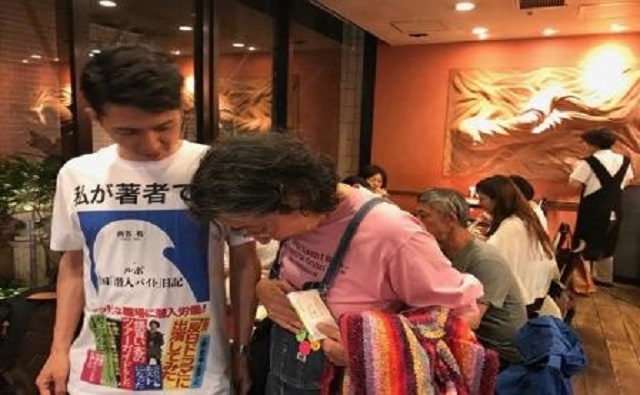 【あの著者と、この店で】上海でバイトしてみてわかった！ヤバすぎる日中「労働格差」（後編）