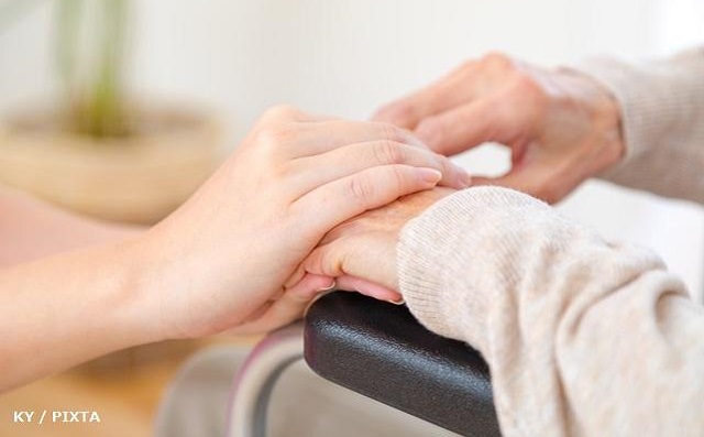 「生産性」が上がれば、介護は豊かになるのか？ 民俗学者が現場で感じたこと